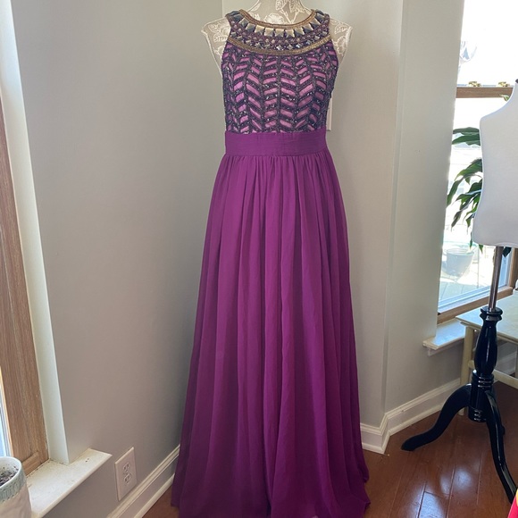 JS Collections Fuchsia Beaded Sleeveless Gown - Picture 14 of 15